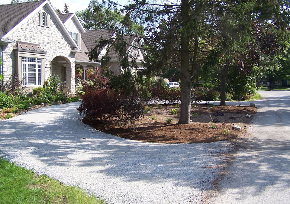 Edmonton Gravel Driveway Services - The Gravel Doctor™